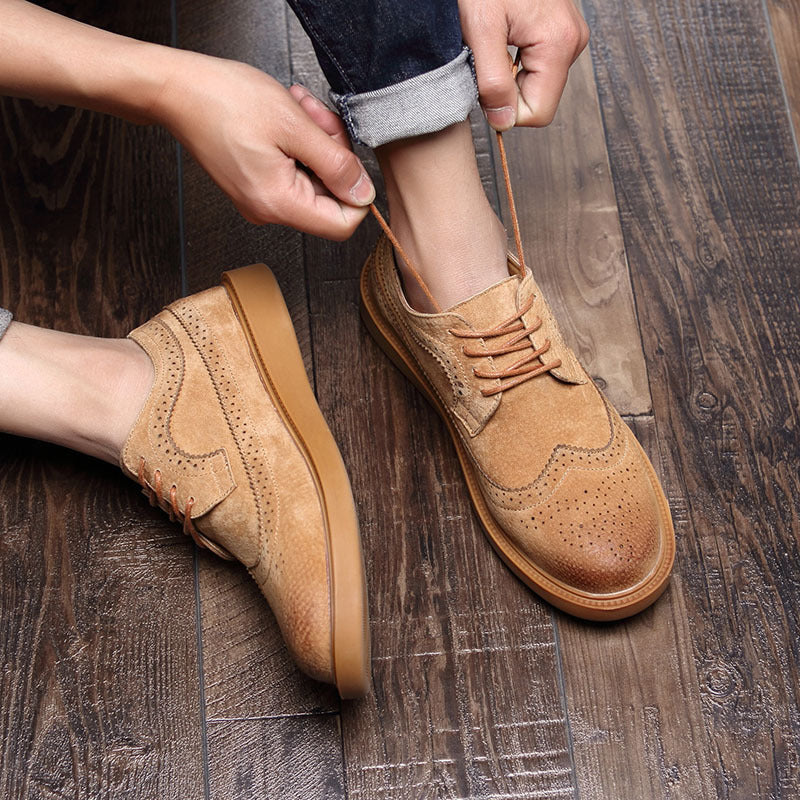 Casual shoes pig leather men's British trendy shoes | Brodtica.com - Brodtica Casual shoes pig leather men's British trendy shoes | Brodtica.com With regards to making premium shoes, the decision of leather assumes a significant part. Pig leather, albeit less normally known contrasted with its ox-like partner, stands apart in light of multiple factors. Its extraordinary non-abrasiveness, adaptability, and strength are unmatched. This makes it a valued material for making British trendy shoes.
