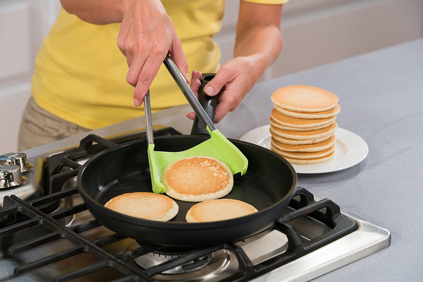 Silicone 2 in 1 Kitchen Spatula Silicone Tongs Clever Tongs | Brodtica.com - Brodtica