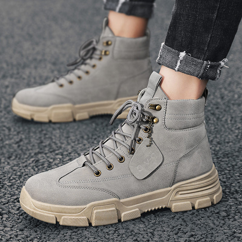 Wear-resistant tooling boots Men's Martin boots | Brodtica.com - Brodtica Wear-resistant tooling boots Men's Martin boots | Brodtica.com Brodtica.com | USA "Durable tooling boots for men, featuring Martin boot design for both style and functionality." Product category: tooling boots Applicable gender: male Toe shape: round head Tube height: middle tube Heel height: flat heel Upper material: pig leather upper Inside: Mesh inside Sole material: rubber sole