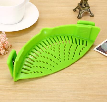 Silicone Clip-on Pot Pan Bowl Funnel Oil Strainer Creative Rice Washing Colander for Draining Liquid Fits All Pot Size | Brodtica.com - Brodtica