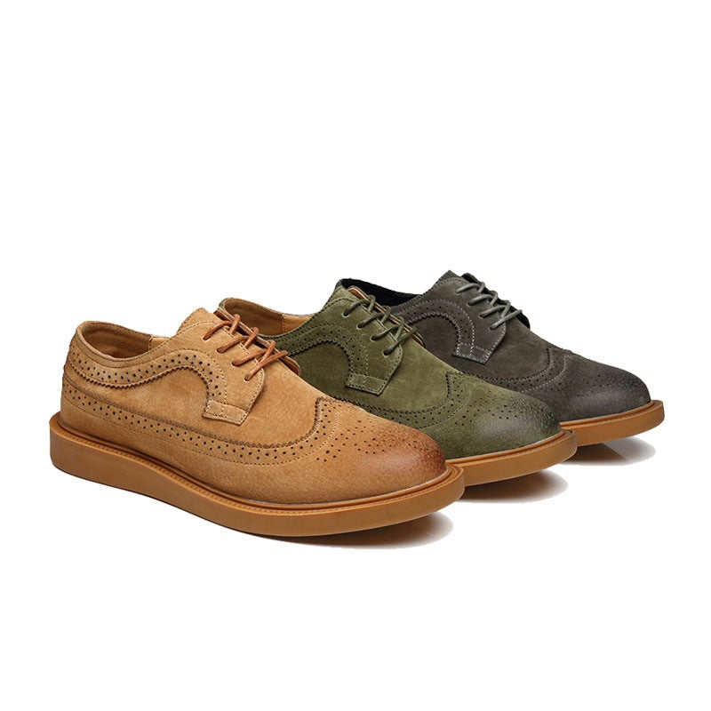 Casual shoes pig leather men's British trendy shoes | Brodtica.com - Brodtica Casual shoes pig leather men's British trendy shoes | Brodtica.com With regards to making premium shoes, the decision of leather assumes a significant part. Pig leather, albeit less normally known contrasted with its ox-like partner, stands apart in light of multiple factors. Its extraordinary non-abrasiveness, adaptability, and strength are unmatched. This makes it a valued material for making British trendy shoes.