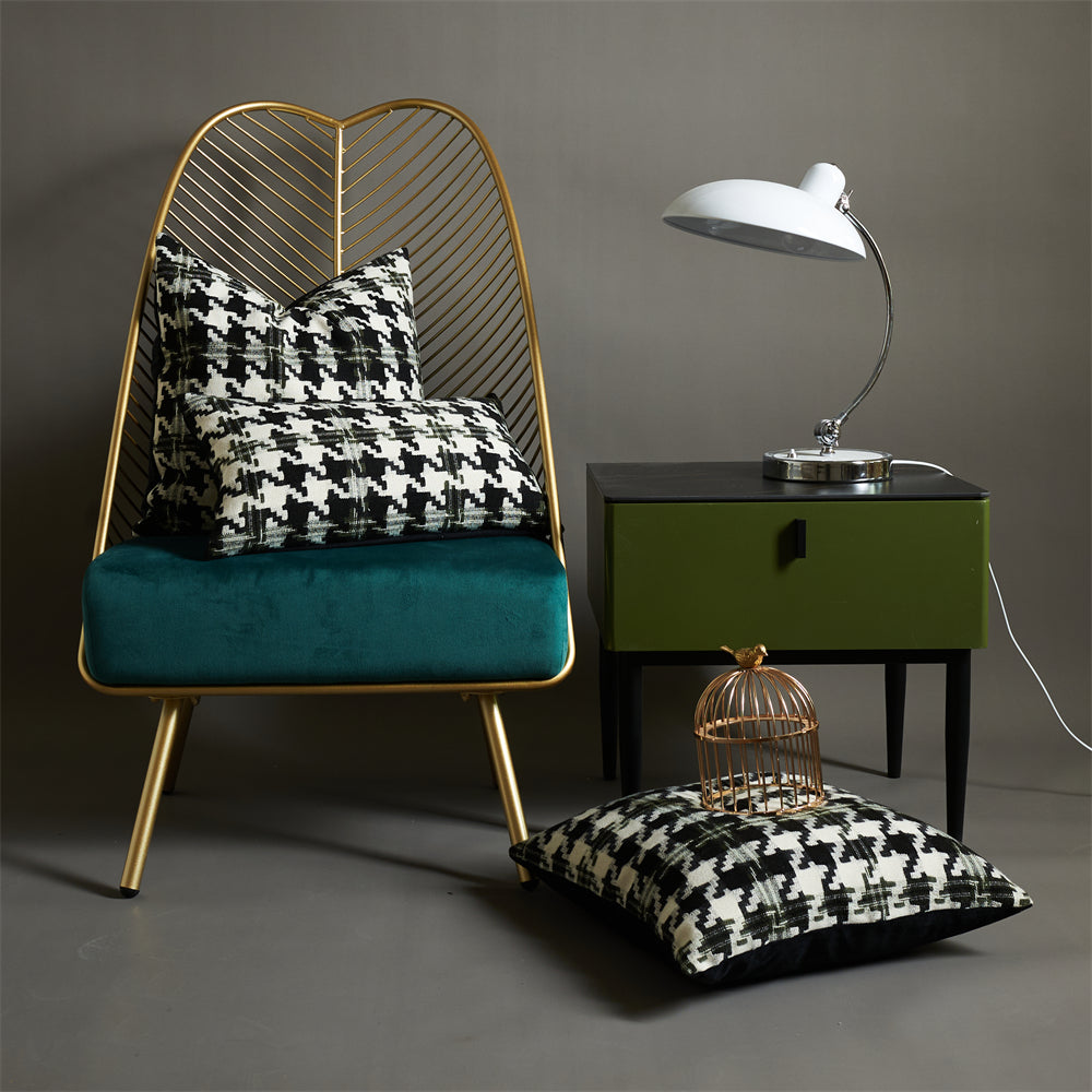 Simple Casual Black And White Checkerboard Pillowcase | Brodtica.com - Brodtica