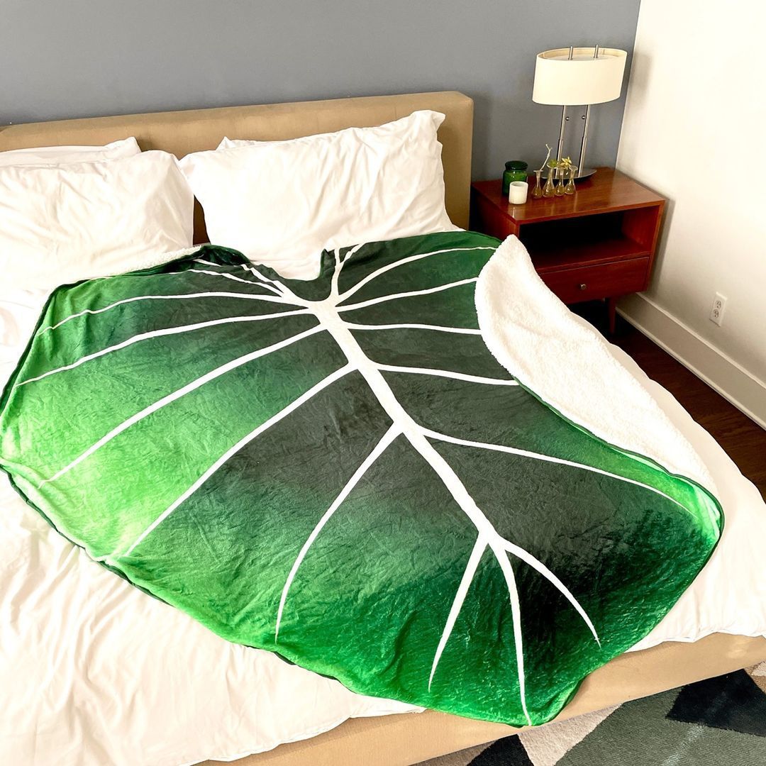 Super Soft Philodendron Gloriosum Printed Green Leaves Giant Blanket Fleece Cozy Leaf Blanket | Brodtica.com - Brodtica