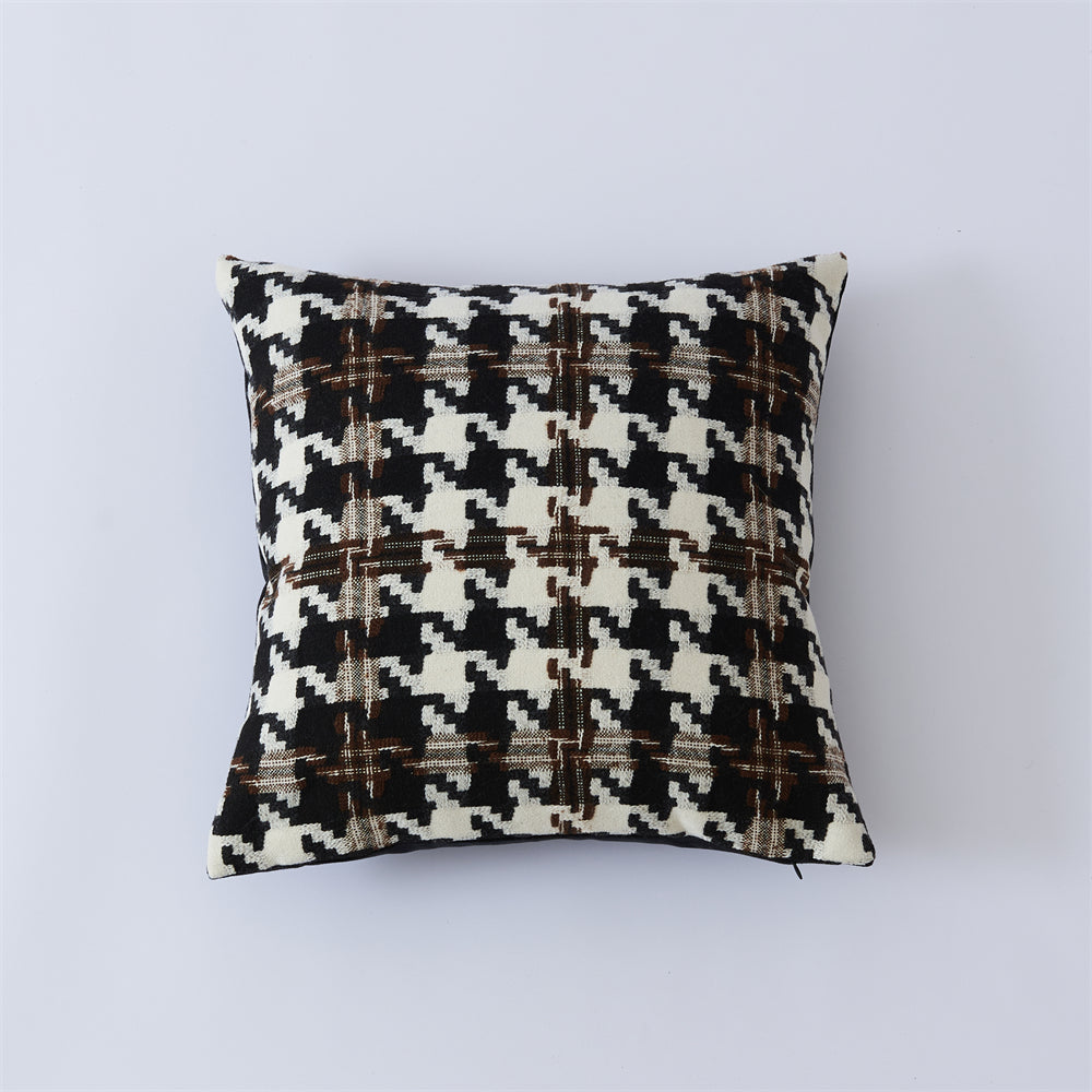 Simple Casual Black And White Checkerboard Pillowcase | Brodtica.com - Brodtica