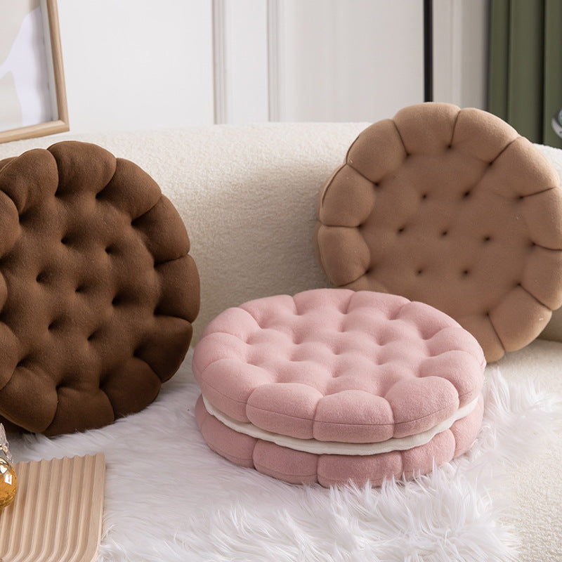 Sandwich Biscuit Pillow Creative Cute Sofa Cushion | Brodtica.com - Brodtica Sandwich Biscuit Pillow Creative Cute Sofa Cushion | Brodtica.com Brodtica.com | USA Creative and cute sofa cushion designed like a sandwich biscuit, adding a fun and playful touch to any room decor. Product information: Pattern: solid color Color: strawberry pink, chocolate coffee, almond beige Size: diameter 35cm Filler: pp Cotton Style: Cartoon Category: cushion/pillow Packing list: Pillow*1 Product Image:
